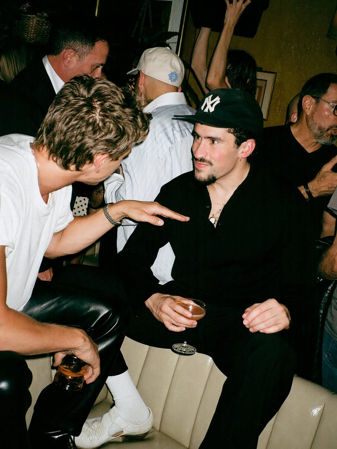 @darrenaronofsky’s @caughtstealingmovie NYC Premiere After Party

Photography: @mweinbergerr
Munchies: @dimsumgogo @katzsdeli @russanddaughters @famous_sammys @veselkanyc
@joespizzanyc
DJs: @djsirshorty @fcukers__
Location: @therippleroomnyc
Special Thanks: @protozoapictures

Production by @themorrisongroup