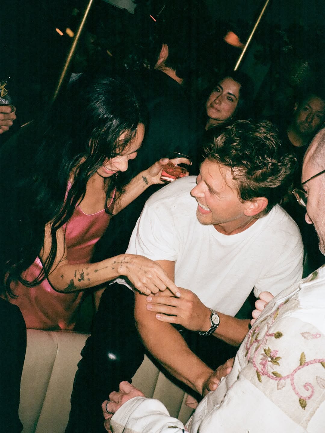 @darrenaronofsky’s @caughtstealingmovie NYC Premiere After Party

Photography: @mweinbergerr
Munchies: @dimsumgogo @katzsdeli @russanddaughters @famous_sammys @veselkanyc
@joespizzanyc
DJs: @djsirshorty @fcukers__
Location: @therippleroomnyc
Special Thanks: @protozoapictures

Production by @themorrisongroup