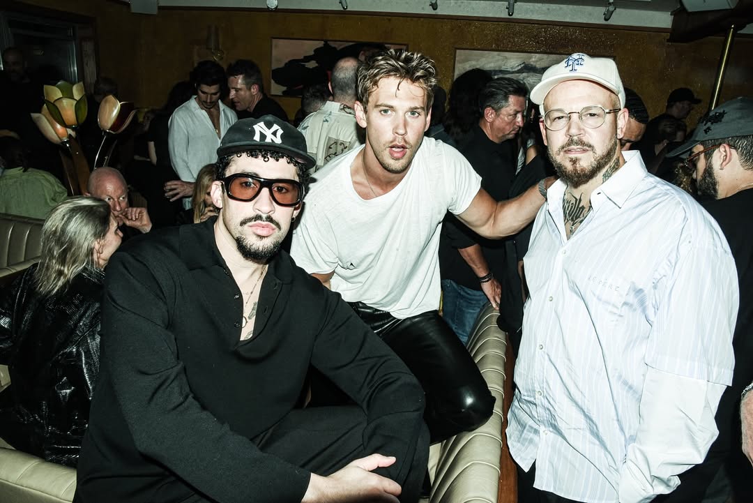 @darrenaronofsky’s @caughtstealingmovie NYC Premiere After Party

Photography: @mweinbergerr
Munchies: @dimsumgogo @katzsdeli @russanddaughters @famous_sammys @veselkanyc
@joespizzanyc
DJs: @djsirshorty @fcukers__
Location: @therippleroomnyc
Special Thanks: @protozoapictures

Production by @themorrisongroup