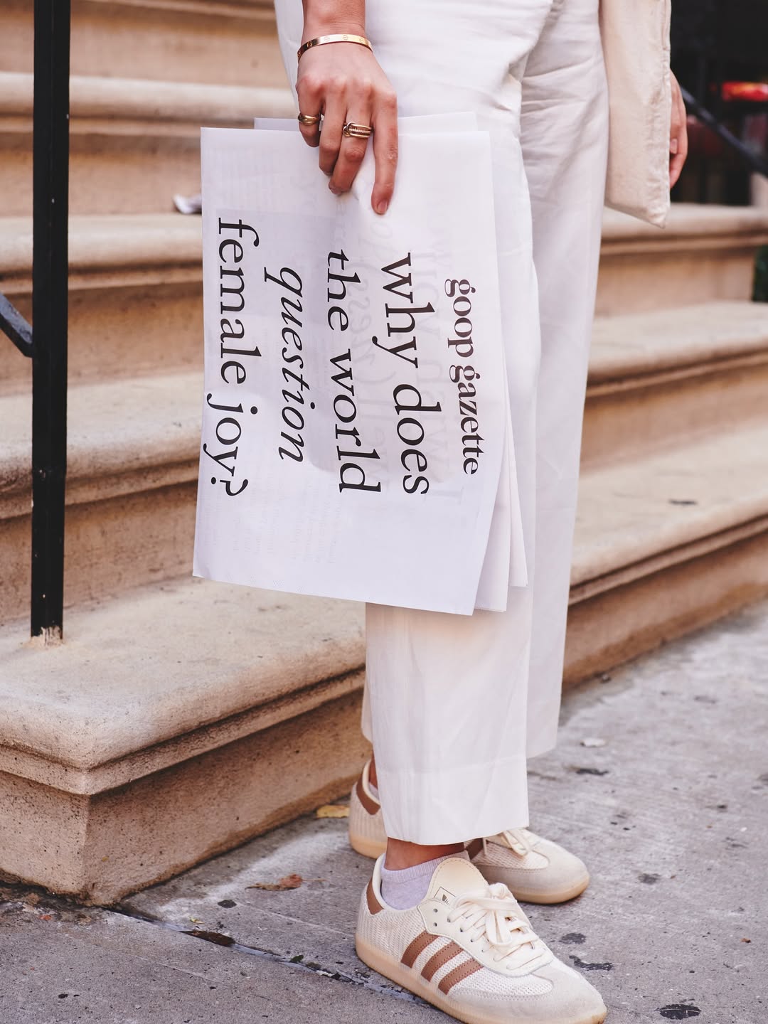 Custom @goop truck distributing milk, cookies, and VIP @goop baskets

Photography: @mike_smalls
Videography: #PatrickNaughter
PR & Concept: @karlaotto
Cookies: @lappartement4f
Milk: @nuthatchnyc

Production by @themorrisongroup