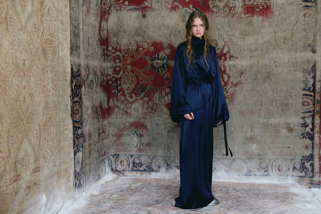@mel___usine’s debut collection & SS26 lookbook

Photographer: @gwentrannoy
Stylist: @julieragolia @nevermindagency_
Model: @emma.blackford.g @suprememgmt
Hair: @junyahair @streetersagency
Makeup: @yad1m @artpartner
Set Design: @gerardsantos_ @lalalandartists
Casting Director: @ben_grimes_casting @driverepresents
Collection Coordination: @byignatius @angiecakez @fvcesofnewyork
Location: @splashlightstudios
Post Production: @camerin.stoldt

Production by @themorrisongroup