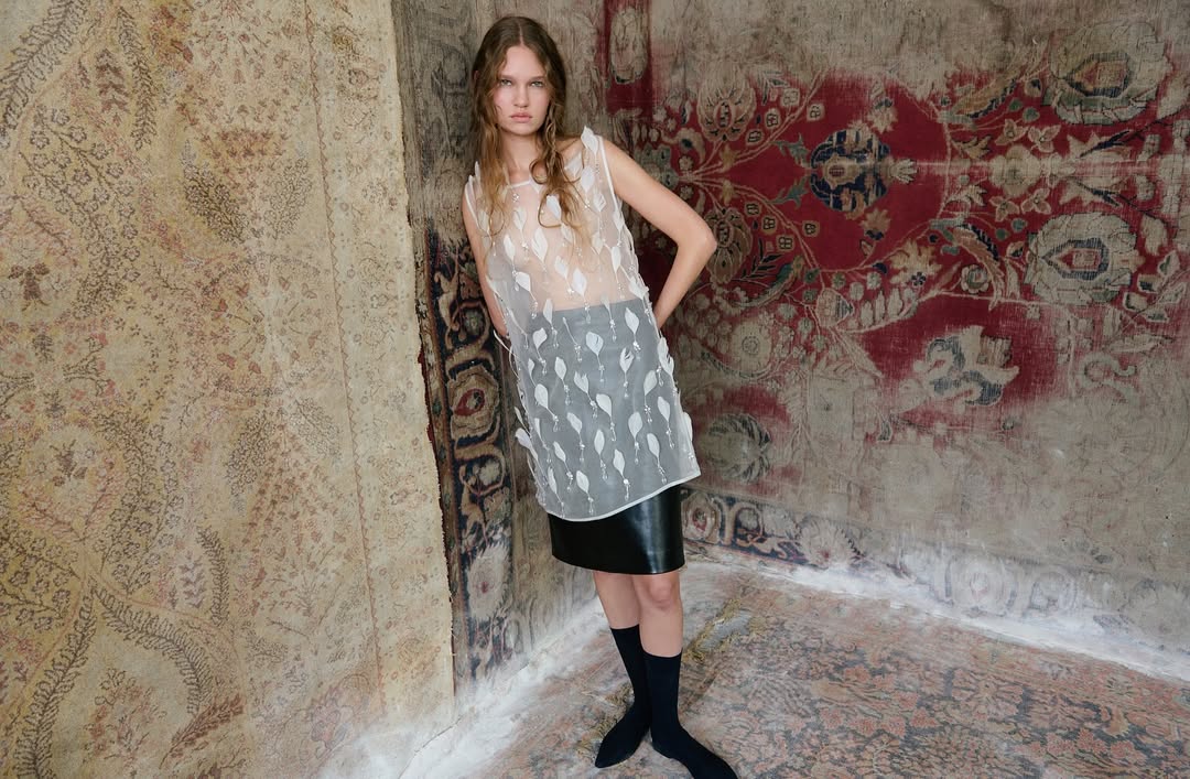 @mel___usine’s debut collection & SS26 lookbook

Photographer: @gwentrannoy
Stylist: @julieragolia @nevermindagency_
Model: @emma.blackford.g @suprememgmt
Hair: @junyahair @streetersagency
Makeup: @yad1m @artpartner
Set Design: @gerardsantos_ @lalalandartists
Casting Director: @ben_grimes_casting @driverepresents
Collection Coordination: @byignatius @angiecakez @fvcesofnewyork
Location: @splashlightstudios
Post Production: @camerin.stoldt

Production by @themorrisongroup