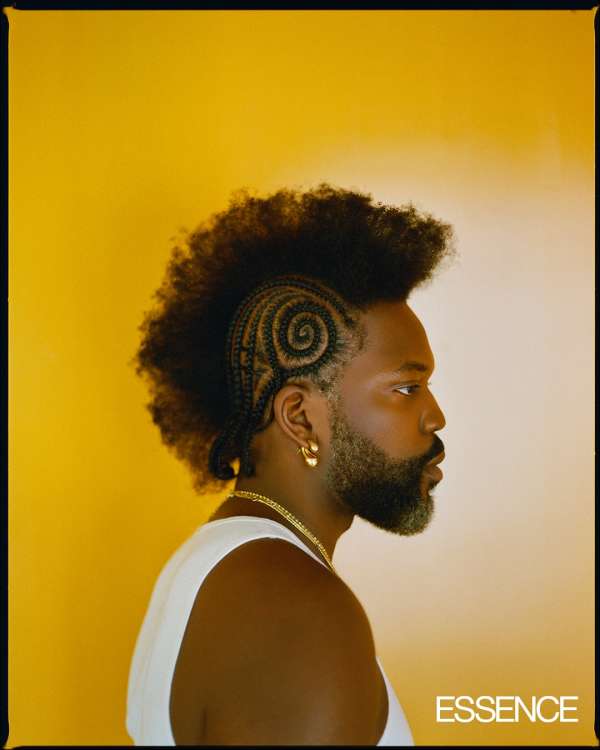 @alexanderjulian for @essence’s fall/winter...