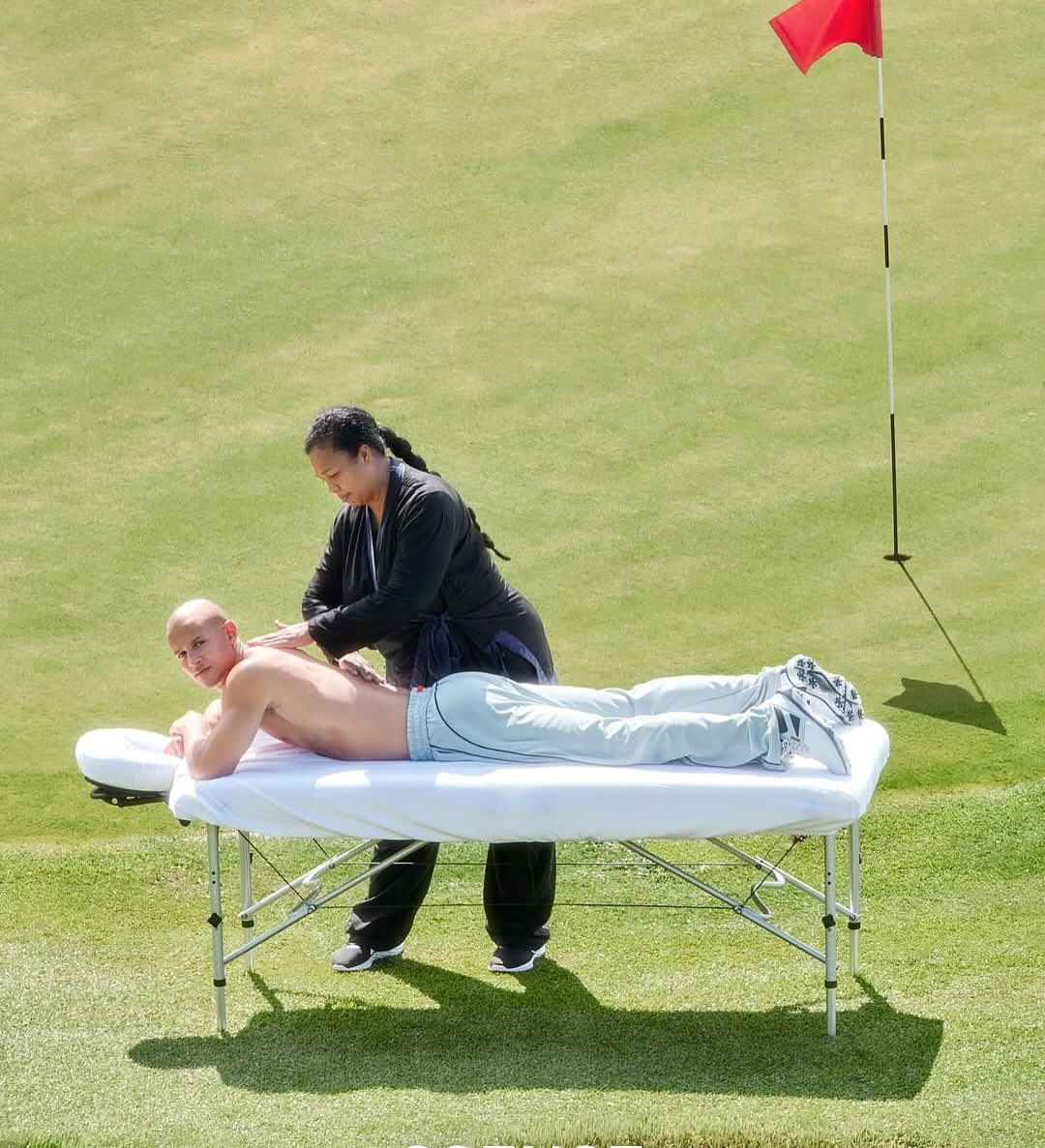 @ssense x @fourseasons

Photographer: @chrismaggio
Stylist: @stella_greenspan
Hair: @mattbenns
Makeup: @alliesmithmakeup
Post Production: @purple_martin_studio

Head of Creative & Content: @thomthomclub
Contributing Photography Direction: @_mq______
Senior Digital Media Editor: @rbbykelly

Production by @themorrisongroup