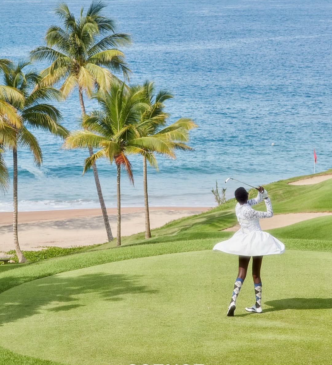 @ssense x @fourseasons

Photographer: @chrismaggio
Stylist: @stella_greenspan
Hair: @mattbenns
Makeup: @alliesmithmakeup
Post Production: @purple_martin_studio

Head of Creative & Content: @thomthomclub
Contributing Photography Direction: @_mq______
Senior Digital Media Editor: @rbbykelly

Production by @themorrisongroup