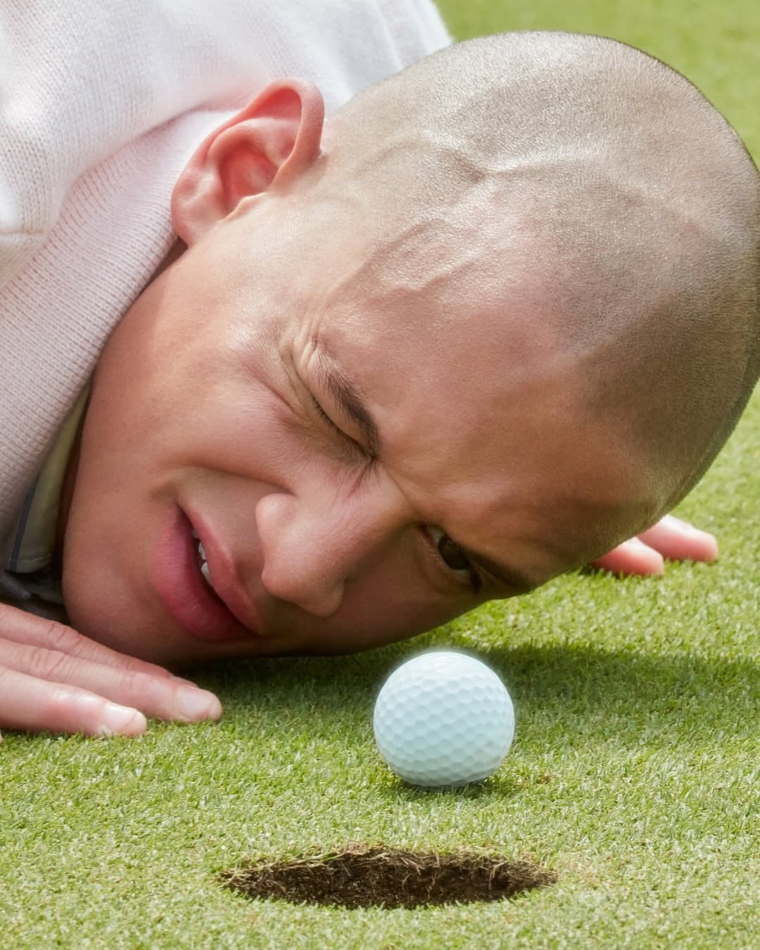 @ssense x @fourseasons

Photographer: @chrismaggio
Stylist: @stella_greenspan
Hair: @mattbenns
Makeup: @alliesmithmakeup
Post Production: @purple_martin_studio

Head of Creative & Content: @thomthomclub
Contributing Photography Direction: @_mq______
Senior Digital Media Editor: @rbbykelly

Production by @themorrisongroup