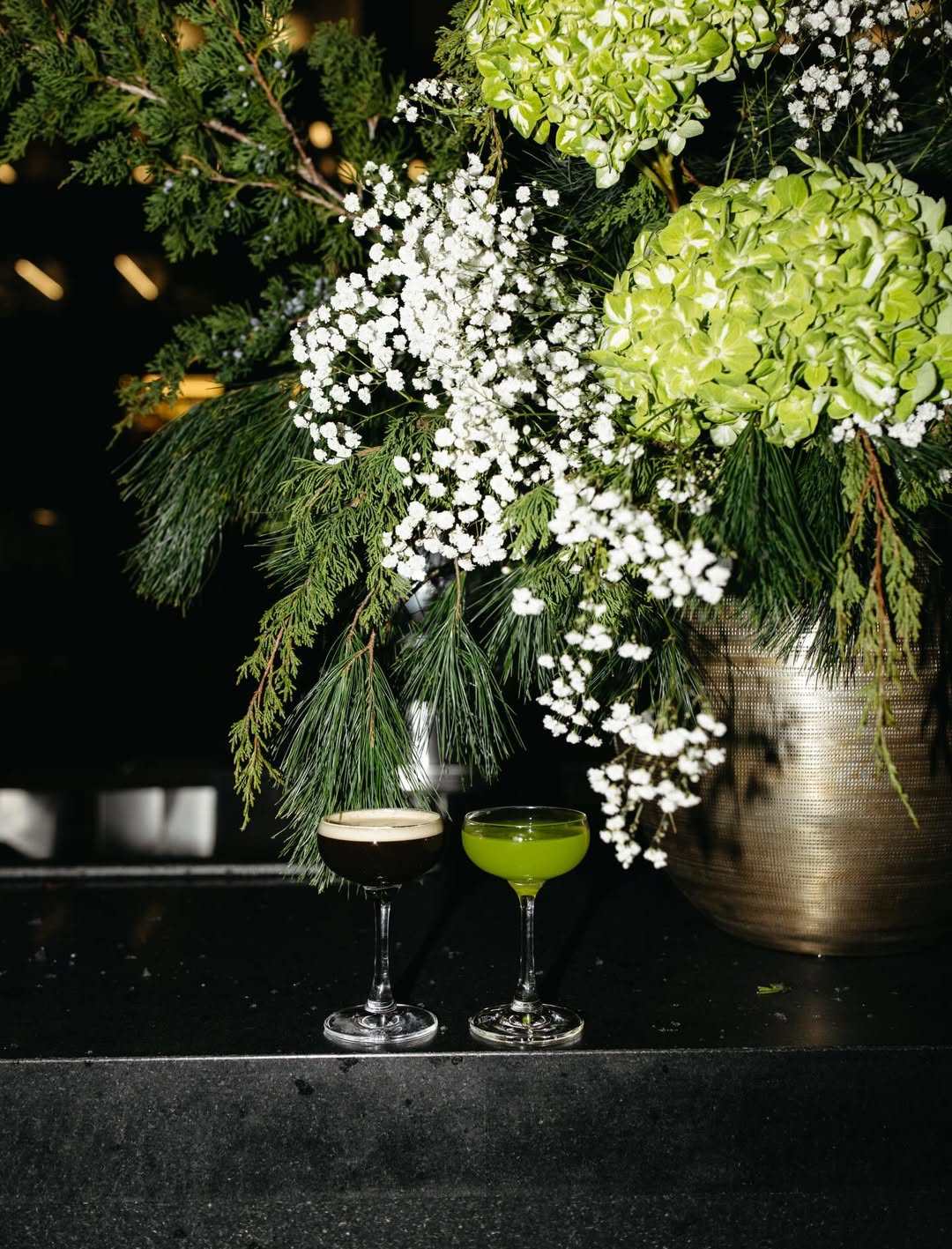 @highgatehotels holiday party at @theknicknyc

Set Design & Florals: @gett_line
Lighting: @lowres.co
DJ: @omgprkr
Performer: @bouncebyelena @bwaybooker
A/V: @paradox_productions_ny

Creative + Production by @themorrisongroup