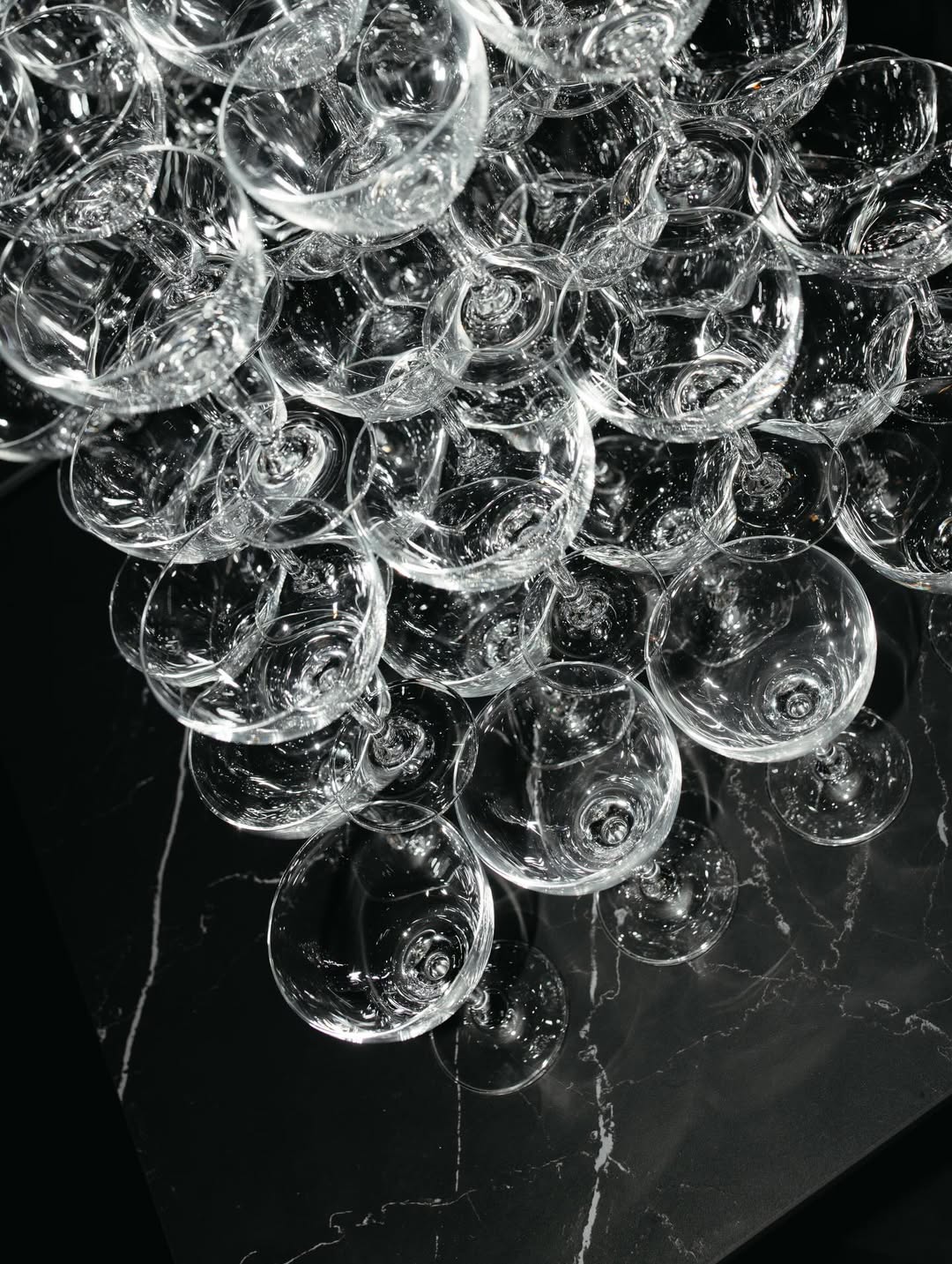 @highgatehotels holiday party at @theknicknyc

Set Design & Florals: @gett_line
Lighting: @lowres.co
DJ: @omgprkr
Performer: @bouncebyelena @bwaybooker
A/V: @paradox_productions_ny

Creative + Production by @themorrisongroup