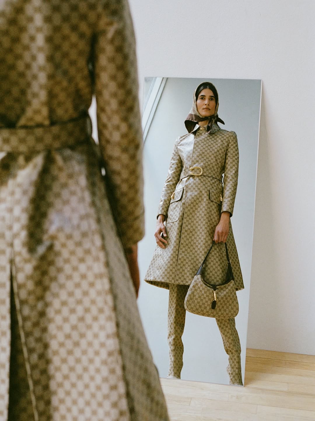 COLLECTIONS with @theststyle

Photographer: @cobeyarner
Stylist: @verityparker
Model: @teresacijalourenco
Hair: @lbhair
Makeup: @shaina.ehrlich
Set Design: @hellojordanmixon
Location: @penumbrafoundation
Post Production: @forme__studio
Bookings, STS: @karlashield

Production by @themorrisongroup