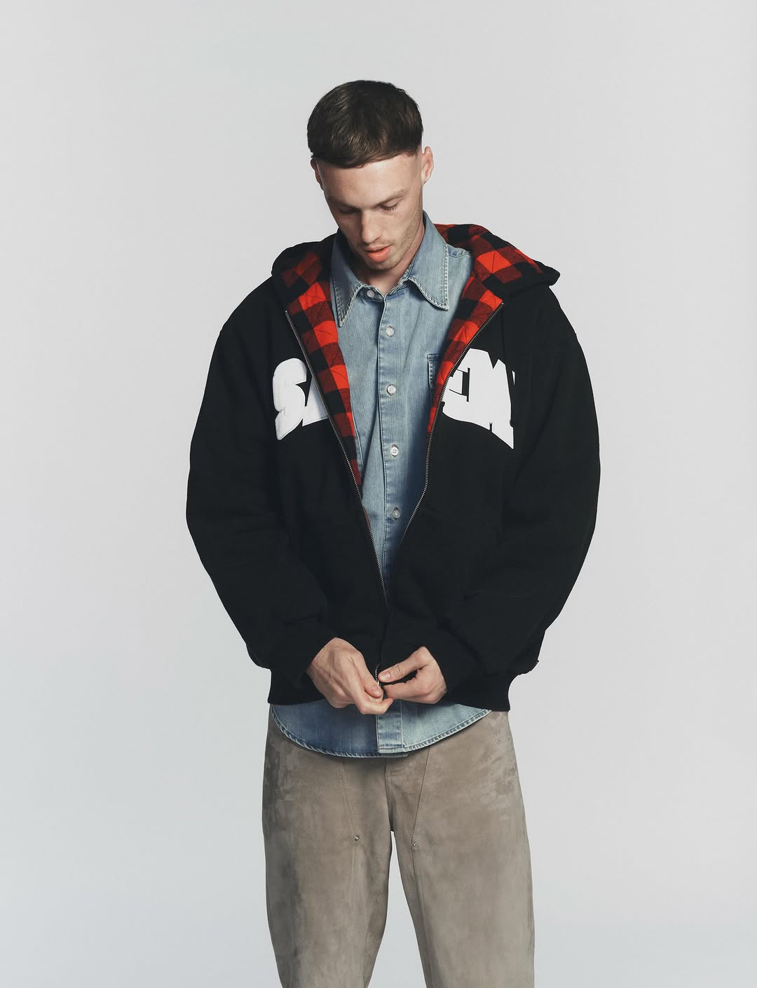 @colepalmer10 in @burberry for @i_D’s SS26 cover