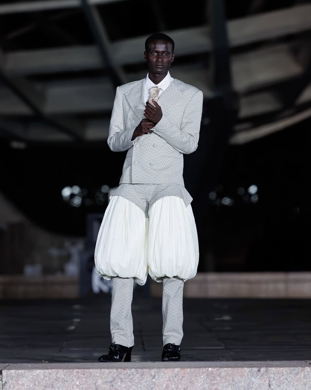 @luar SS27

Creative Director: @raullopez
CBO: @adrianeneltrabajo
Photographer: @ikaldama
Stylist: @kyleluu @driverepresents
Hair: @evaniefrausto @streetersagency @tymo_fashiontech
Makeup: @1800andrewdahling @asm_mgmt @maccosmetics
Nails: @naominailsnyc @forwardartists
Casting: @mischanot @11casting @driverepresents
Soundtrack: @gatekeeper__
Audio: @klipschaudio @workshop.agency.inc
Lighting: @studio.rrd
Production Design: @rosie__turnbull
PR: @lucienpagescommunication
Special Thanks: @queensmuseum @smashboxstudios @drinkpoppi @sweetgreen @liquiddeath
Sponsored by @lyft @kenner @lunazultequila

Production by @themorrisongroup