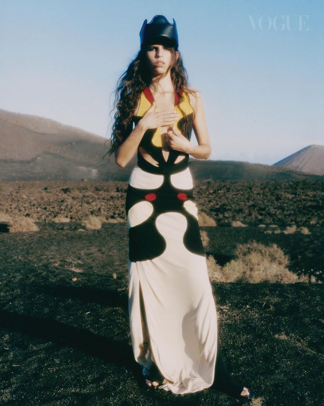 Vogue Singapore |  Apr. 22