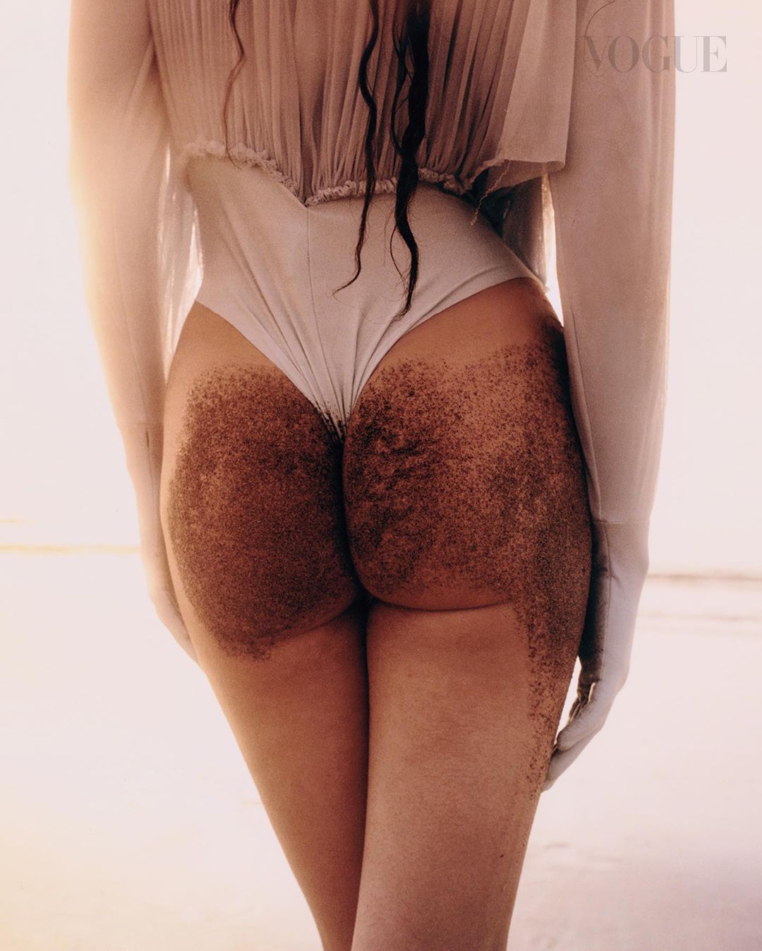 Vogue Singapore |  Apr. 22