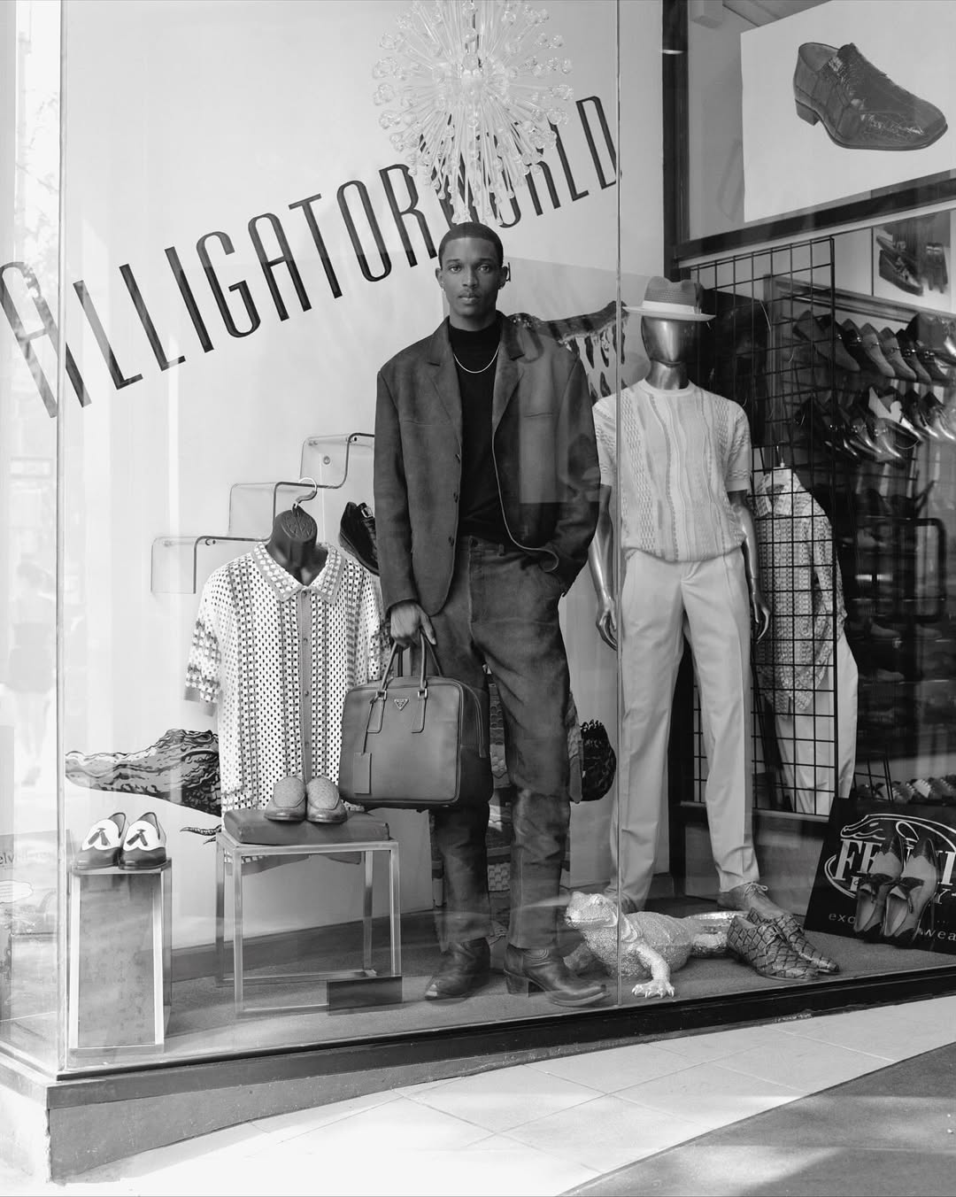 <a href="/tom-kneller">Tom Kneller</a> X Justsmile magazine <span style="text-transform: none; white-space: nowrap;">Nov. 25</span>