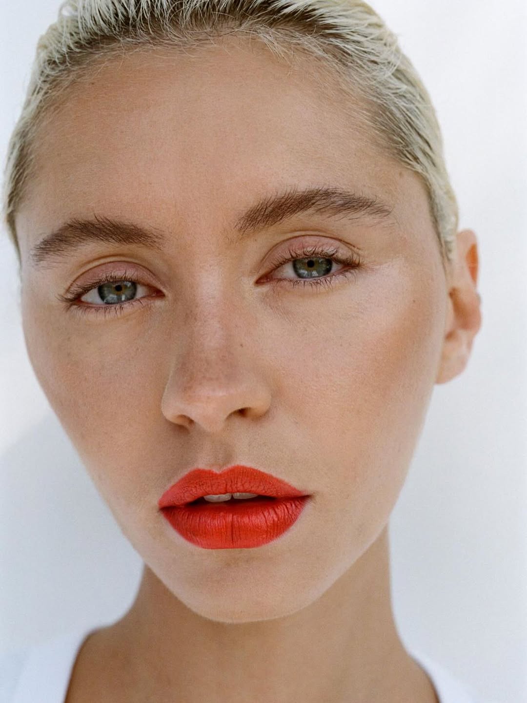 Zara Woman

Talent Iris Law 
Makeup Artist Homa Safar
Hairstylist Louis Ghewy
Manicurist Hanaé Goumri
Set Designer Rafael Medeiros 

Produced by Town 

#zarawoman #commercial #production #townproductions #photography