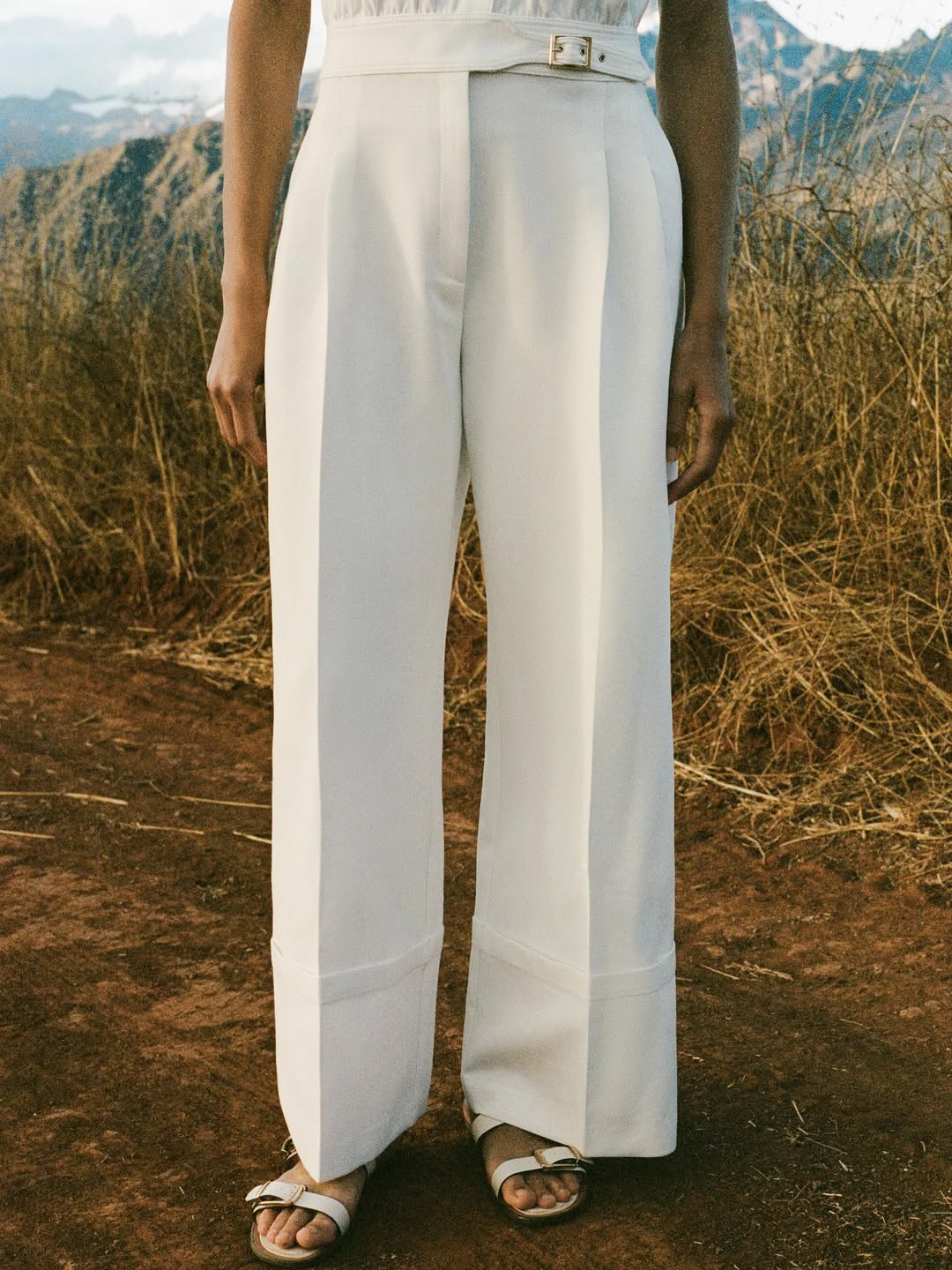 Zara Woman 

Photographer Paulo Almeida
Talent Barbara Valente
Groomer Bertha Yanama

Produced by Town 

#zarawoman #pauloalmeida #peru #commercial #production #townproductions #photography