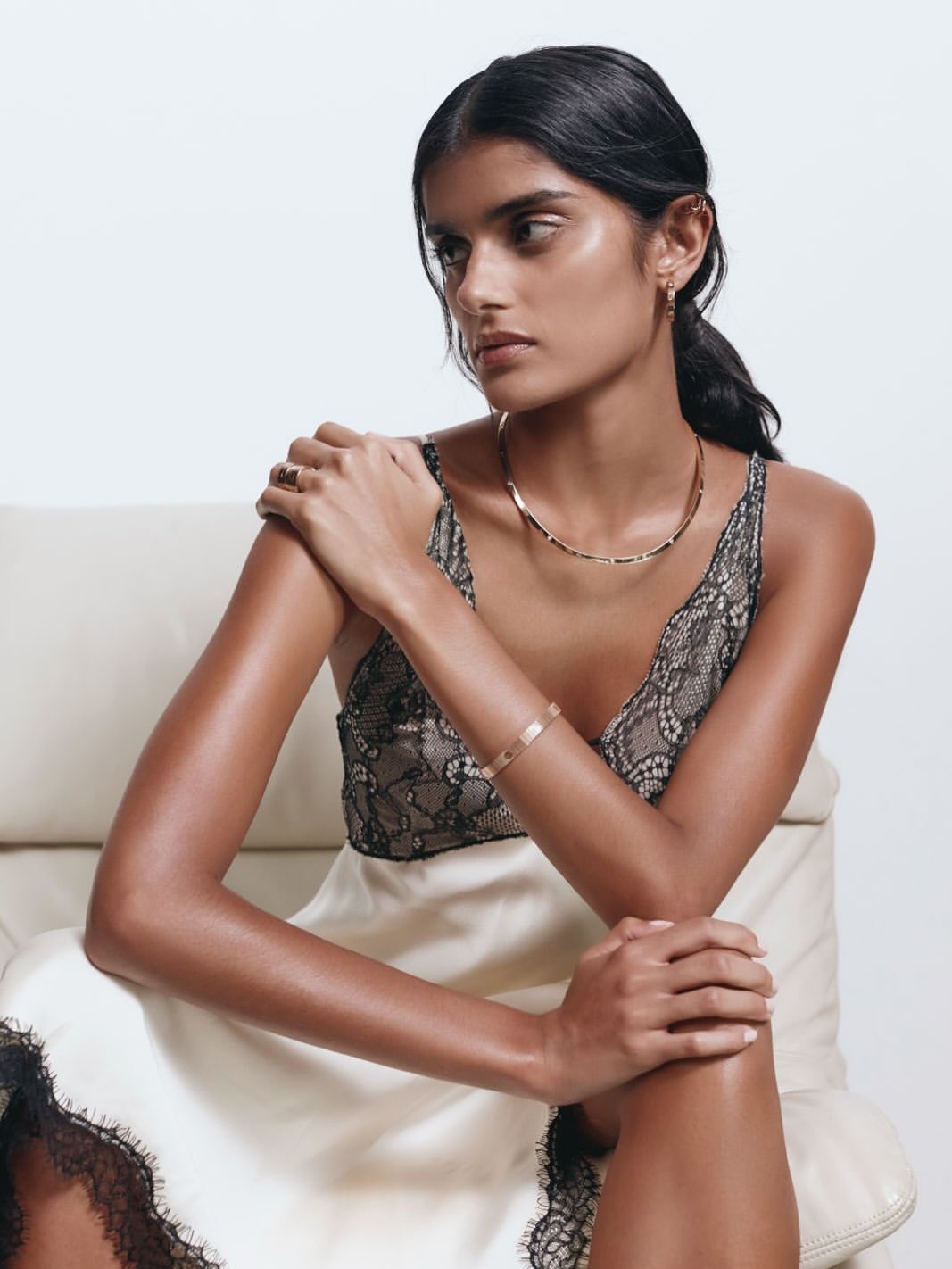 Who What Wear x Cartier

Photographer Sam Copeland	
Stylist Sam Ranger	
Talent Karishma Purohit
Makeup Artist Lydia Ward-Smith
Hair Stylist Kei Vrettakos	
Manicurist Charly Avenell 	
Set Designer Nicholas Rogers

Produced by Town 
Shot in London, United Kingdom 

#www #cartier #samcopeland #commercial #production #townproductions #photography #london