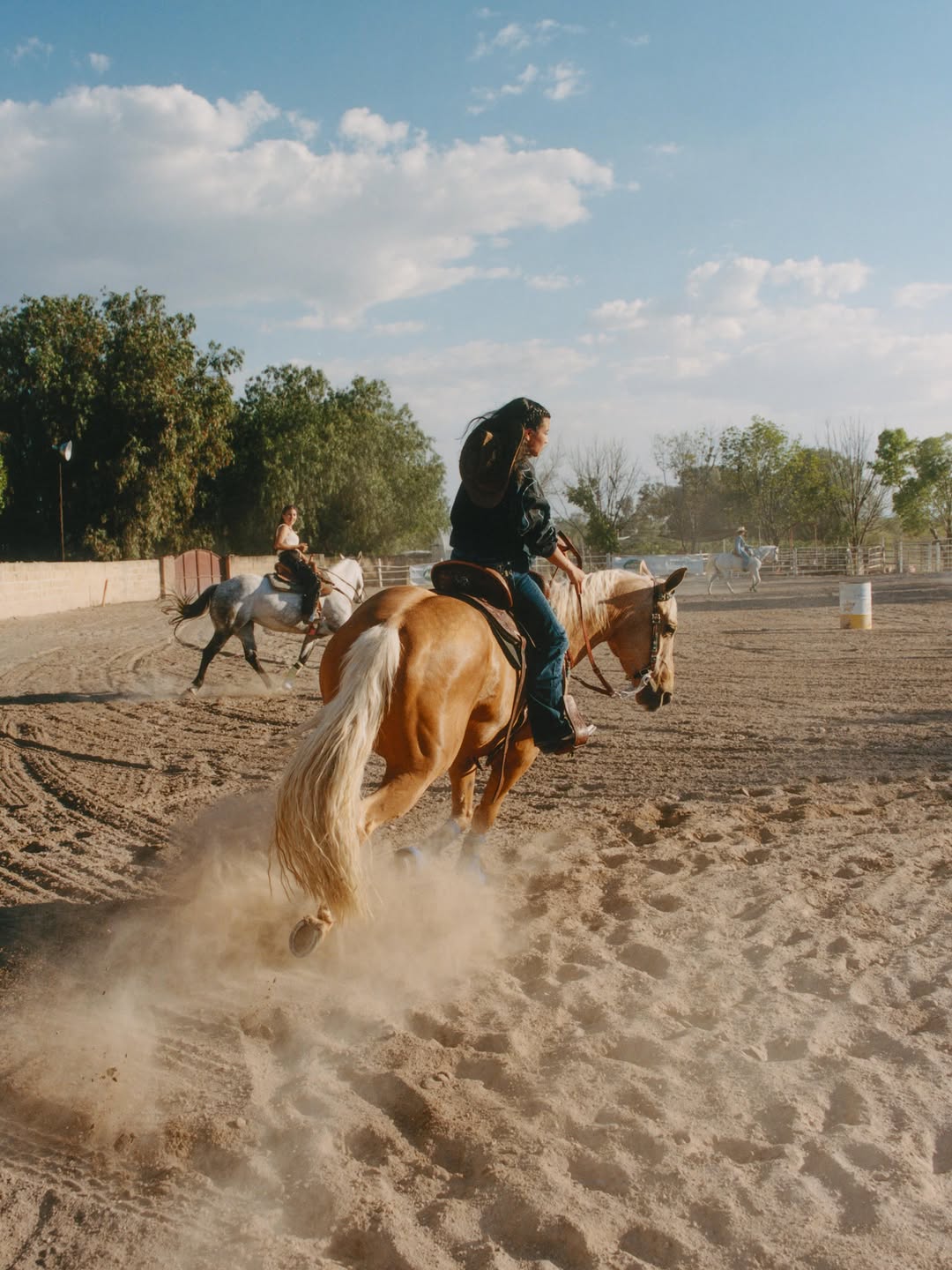 Hollie Fernando X Vogue Mexico
