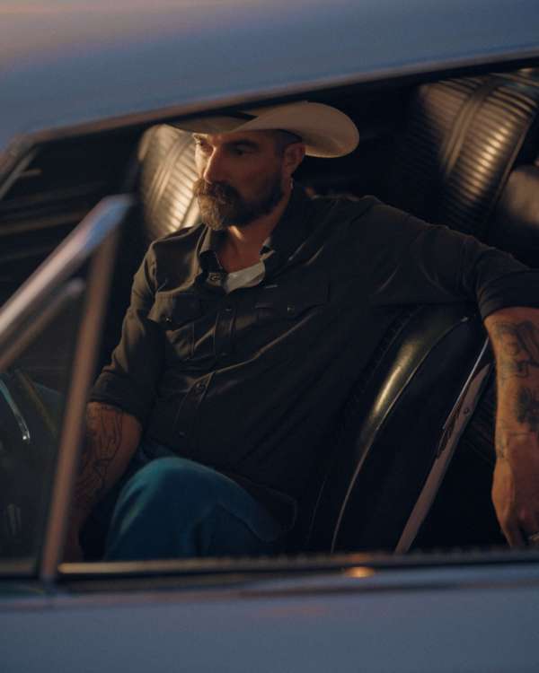 Travis Gillett