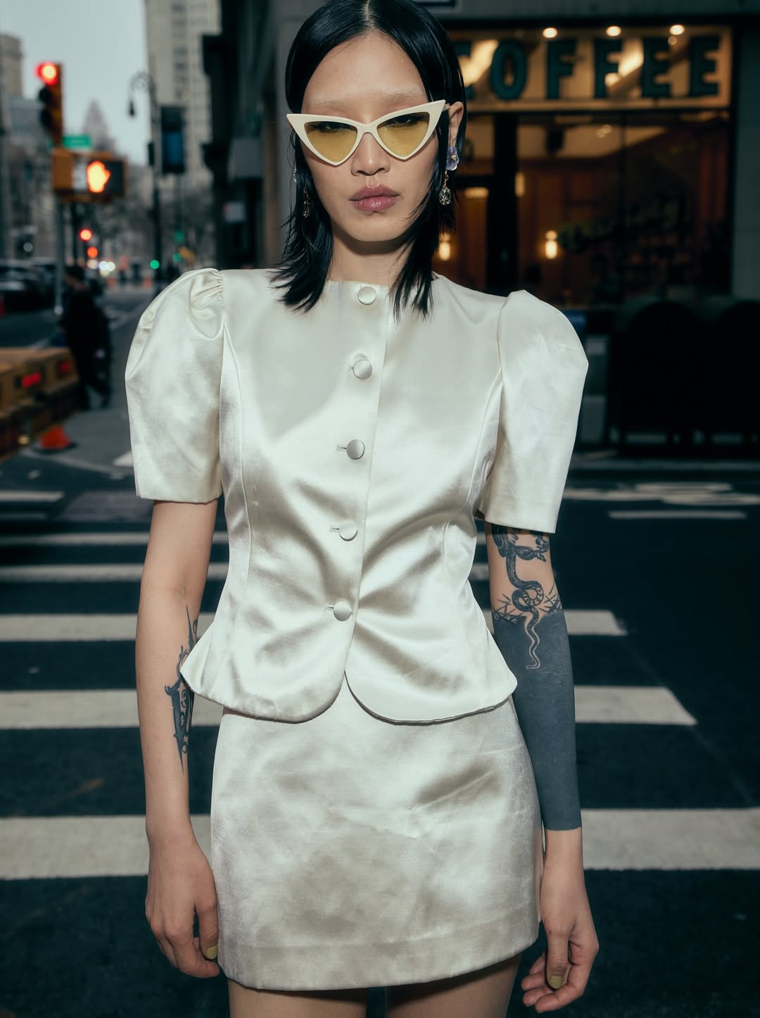 Chenyin Qi by Carla Guler 📸

#photographer @carlaguler 
#model @thetall.7 @theindustryny 
#dop @anartyfeck
#styling @tatianacinquino
#makeup @andrea_tiller
#hair @stefano_greco
#manicurist @tipsxtara
@jaysonedwardcarter
@henrylopezphotography
#casting by us @urbancastingnyc 

#modelcasting #casting #nyfw #newyork #editorial