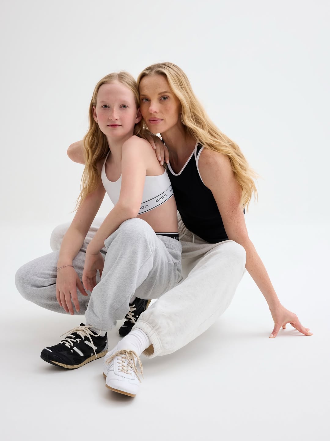 Celebrating Mother’s Day with @athleta featuring @annev and Alaska 🌺