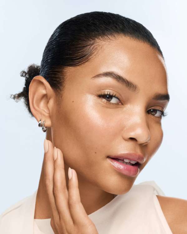 New work for Cle De Peau