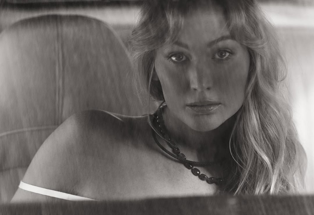 From @VMagazine’s V157 Winter 2025 Issue

Photography @cassblackbird
Fashion  @sweetbabyjamie + @taylor_mcneill
Creative Director / Editor-in-Chief #StephenGan
Interview @mathiasrosenzweig
Hair (Jennifer) @gregoryrussellhair (@thewallgroup)
Hair (Robert) @jamie_grooming (@aframe_agency)
Makeup (Jennifer) @georgieeisdellmakeup (@thewallgroup)
Grooming (Robert) @hollysilius (@r3mgmt)
Manicurist @jennahipp
Cass Bird Studio Manager April Ellis
Casting @itboygregk (@gkldprojects)
Production @viewfindersnyla
Editor @thekevinponce
Bookings Director Goran Macura 
Set Designer @betteradams
Lighting Director @clay.howardsmith