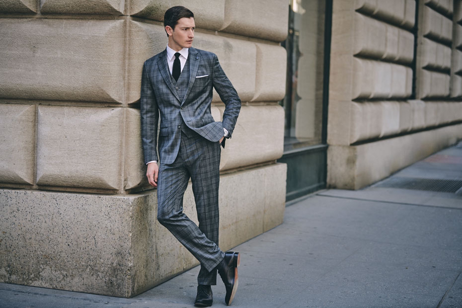 Hart Schaffner Marx |  Dec. 22