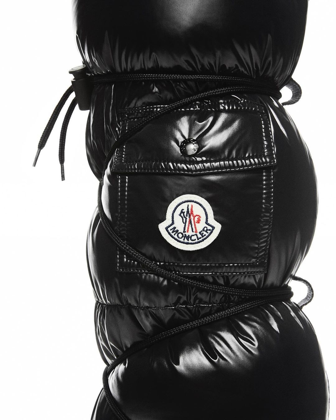 Moncler |  Dec. 23