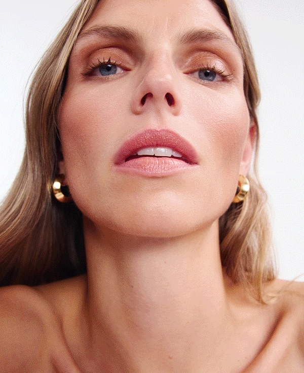 Anairam X Bloomingdale's