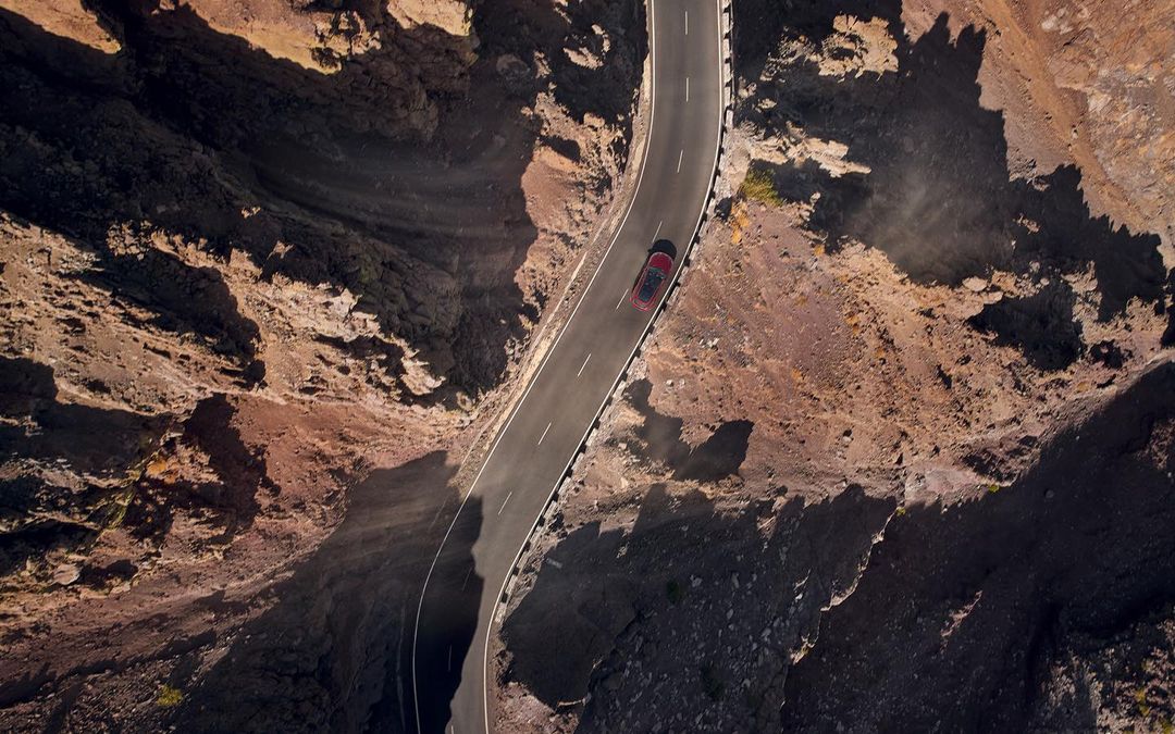 Aston Martin DBX |  May. 21