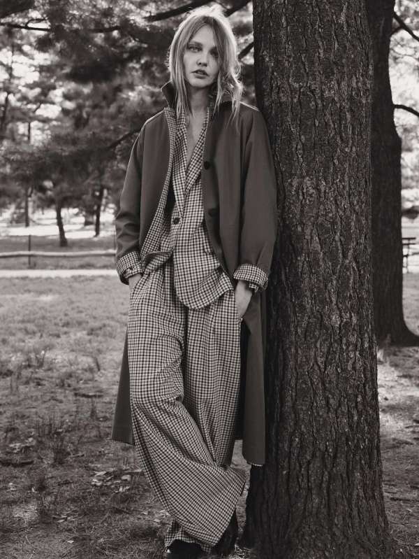 Sasha Pivovarova for @zara
