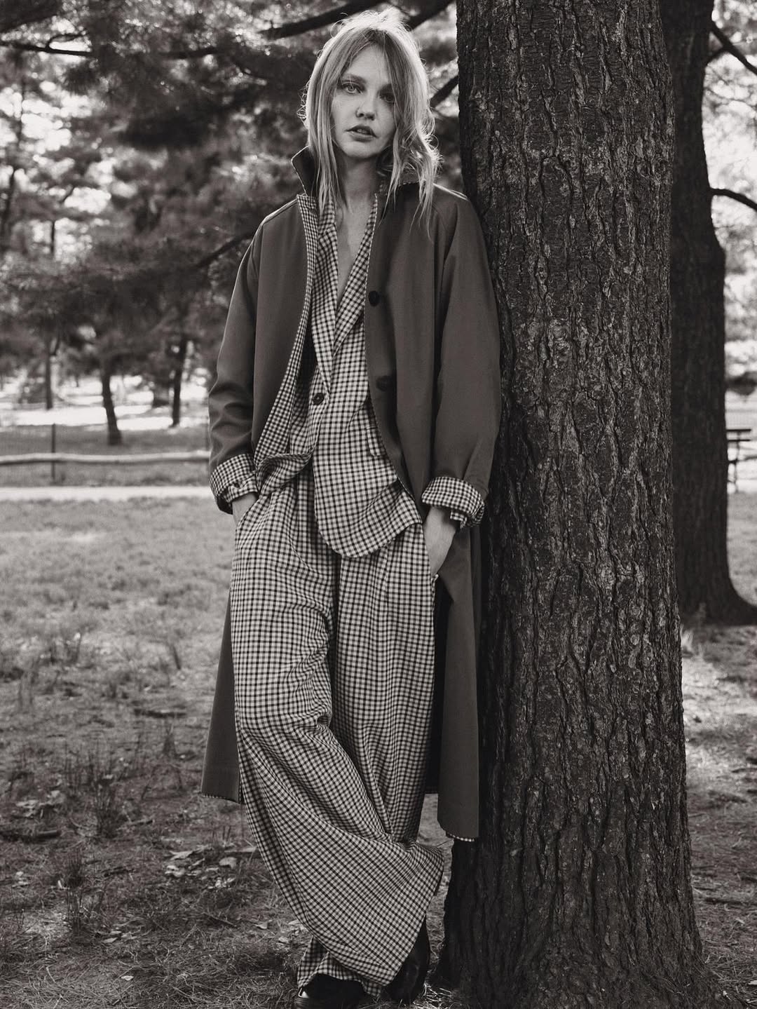 Sasha Pivovarova for @zara

Photographer @hannatveite
Art Direction & Styling @ximramonell @l__________herr 
Makeup @cyndlekomarovski
Hair @benjaminmullerhair
Manicurist @makinaill
Set Designer @_ro.______ 
Lighting Director @mitchellstafford
Production & Casting @raulboldua
Produced by COUNSEL
