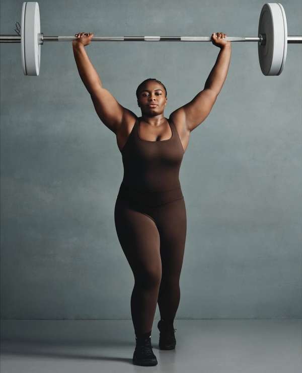 Sha’Carri Richardson, Serena Williams, Beat...