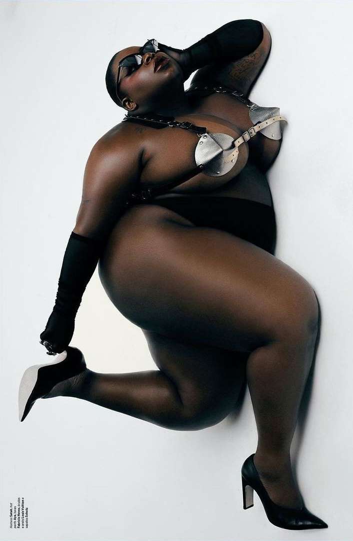 Harper's Bazaar Brasil |  Feb. 22