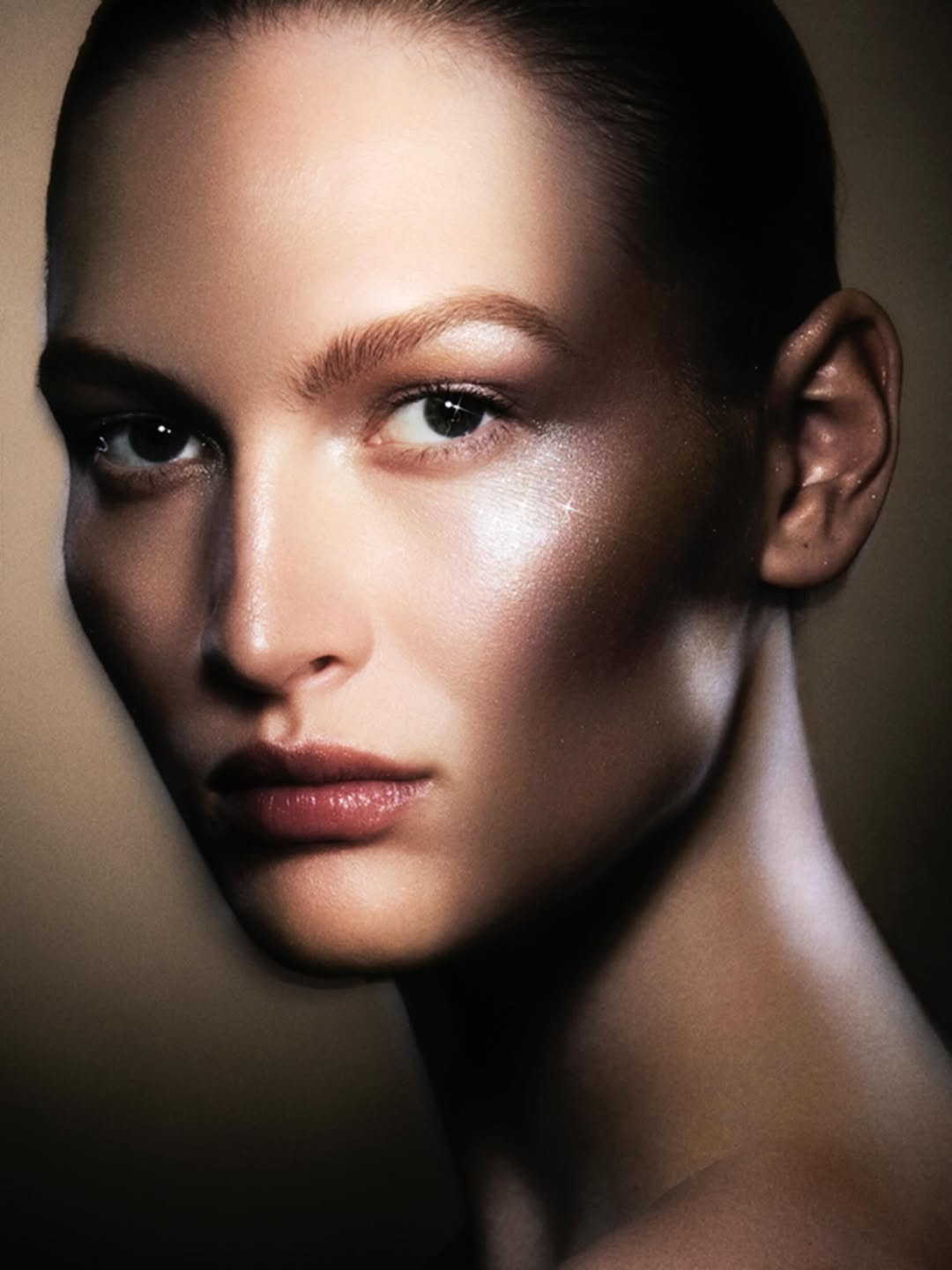 Mikael Schulz X Amica Dec. 25