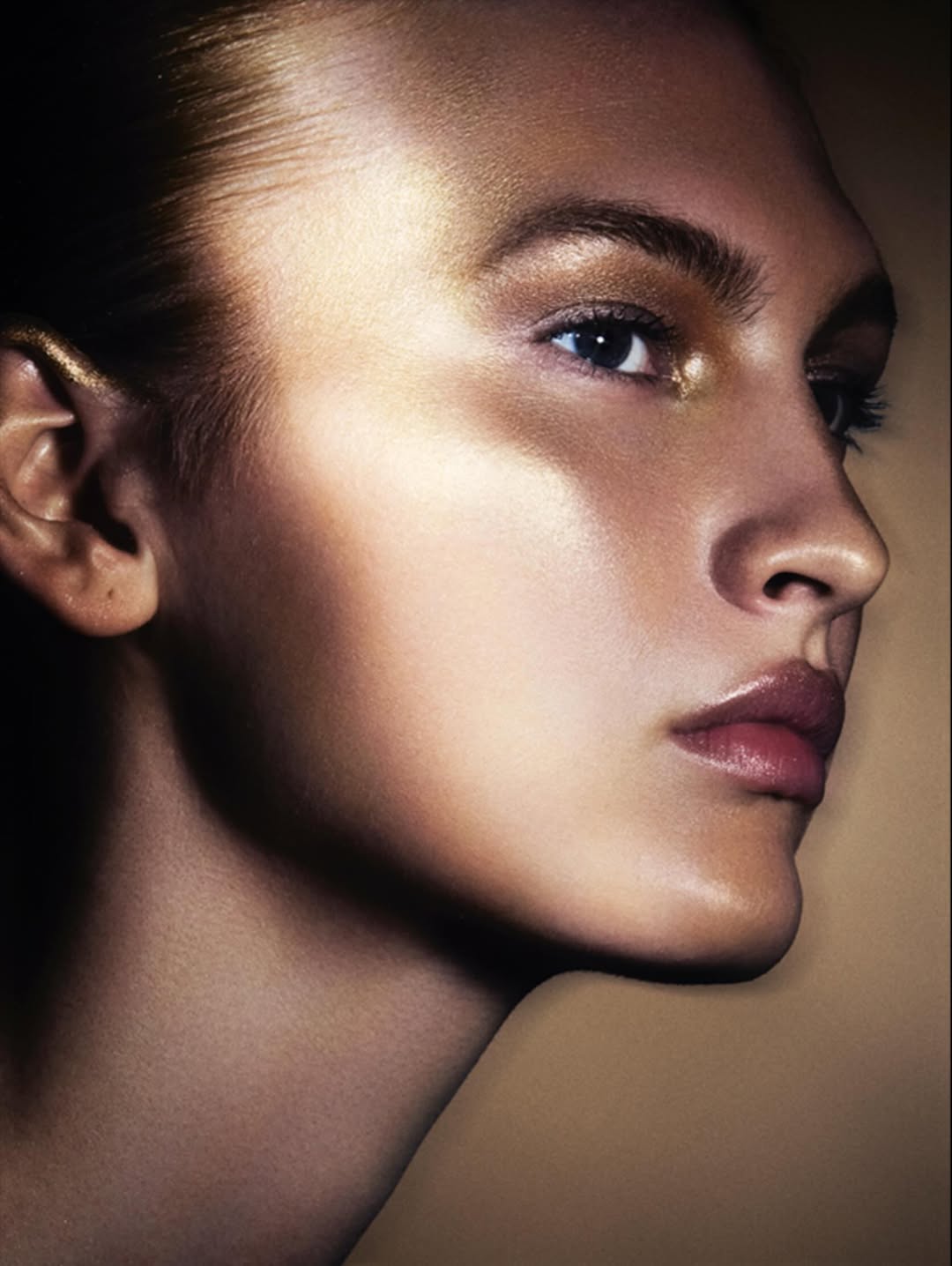 Mikael Schulz X Amica Dec. 25