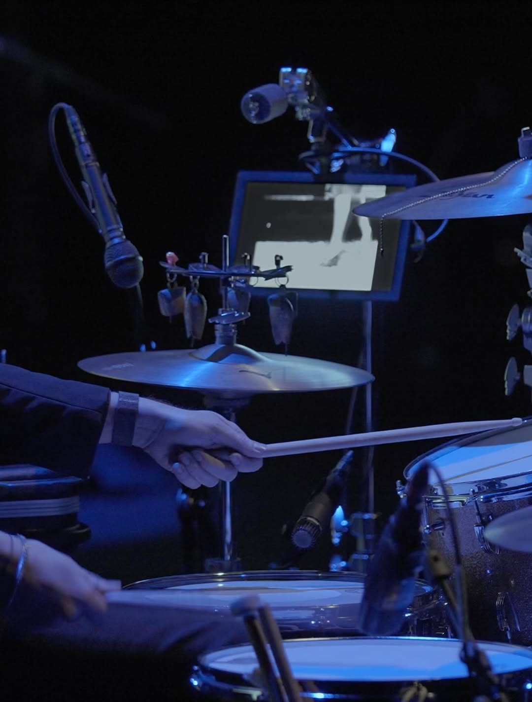 @squrlband in concert @metmuseum for 2 nights in a row on 14th & 15th November.
The band reimagines Man Ray’s silent films through hypnotic sound and shadow — a live dialogue between surrealism and noise.

Get your tickets here : https://engage.metmuseum.org/ events/metlivearts/2025-26-season/squerl-live-music-for-four-films-by-man-ray/