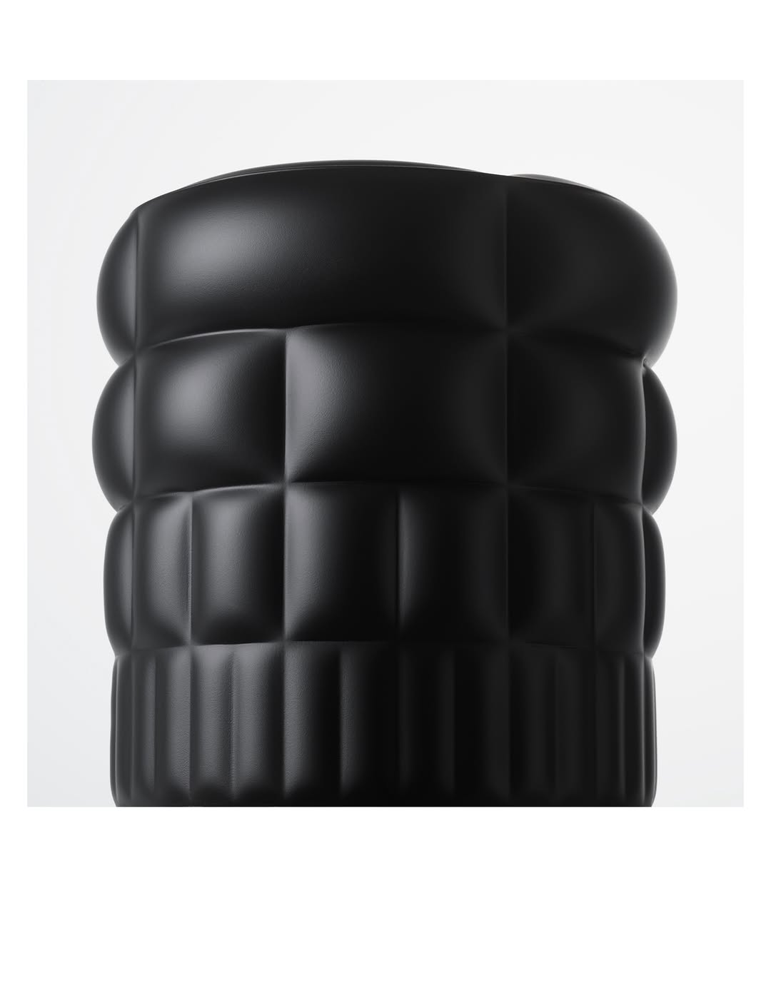 @michaelthorsby is a Swedish artist based in Paris...