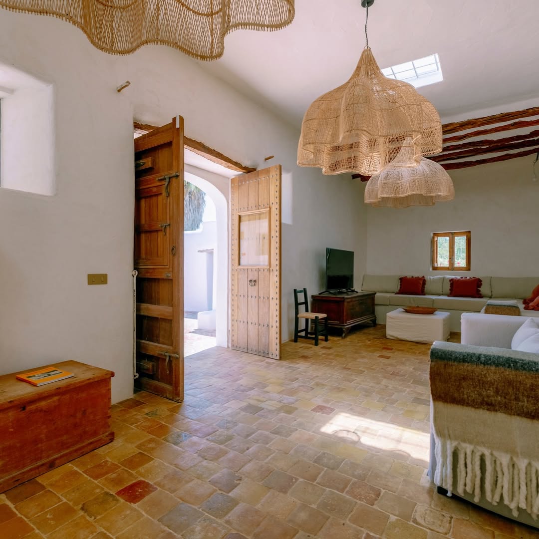 Finca Ibiza -authentic balearic finca renov...