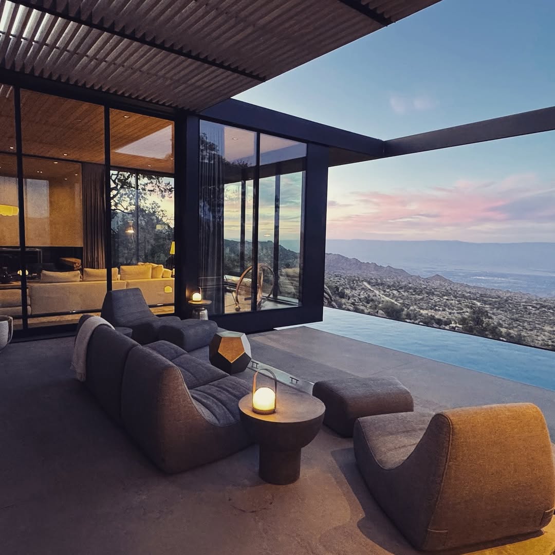 Architectural desert modern #desertlocation...