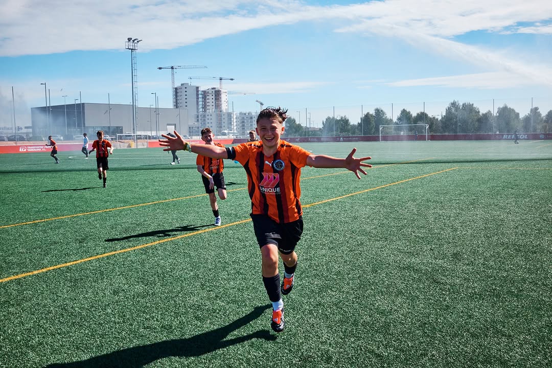 Samuel Hicks X ONE OF Apr. 26