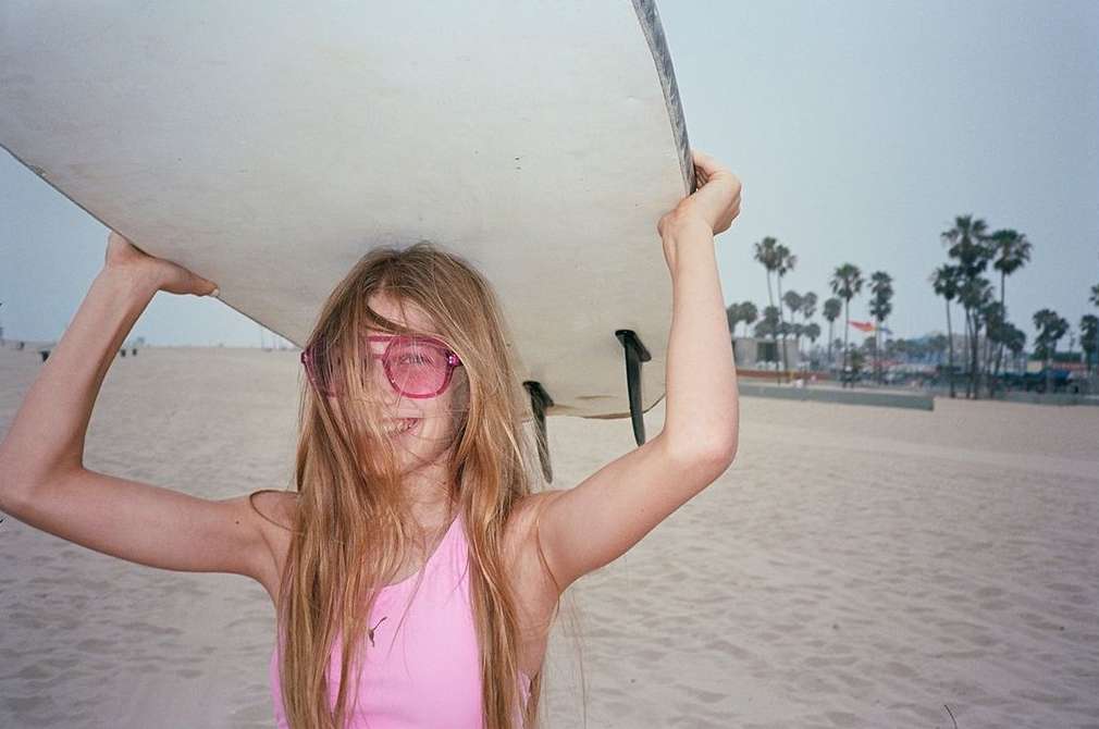 Earnshaw's |  Oct. 22